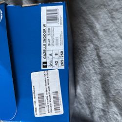 Women’s Addidas Gazelle Shoes Size 9.5 