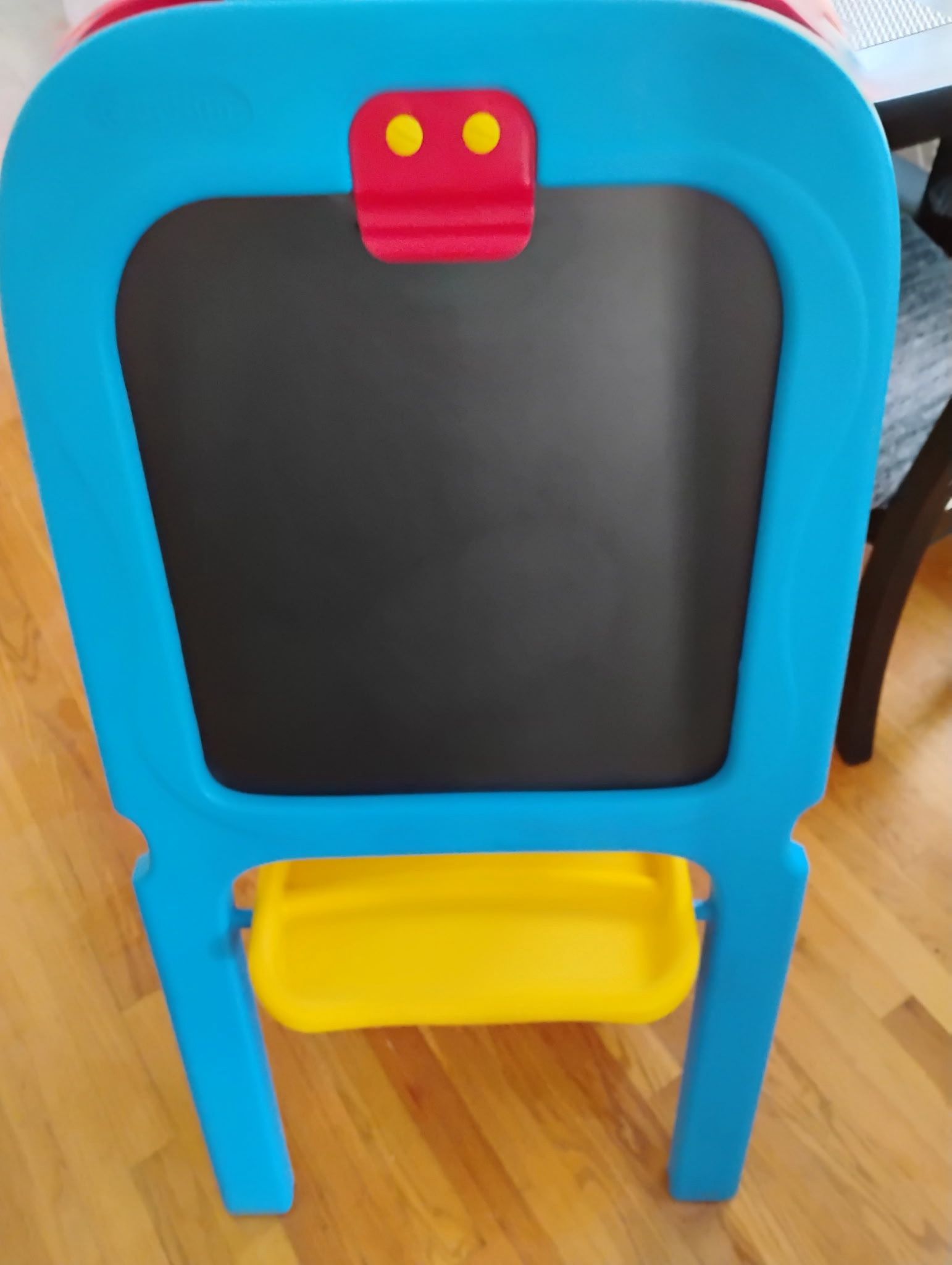 Crayola. Chalkboard Dry Erase