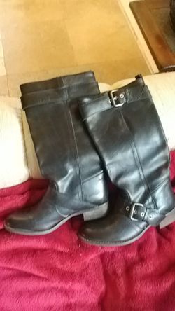 Women's Zara black leather boots