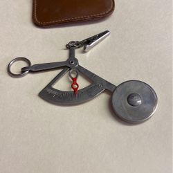Postal Scale ( Vintage )