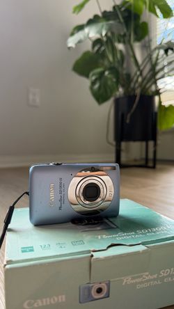 Canon PowerShot SD1300 IS Blue Compact Digital Camera 12.1 MP