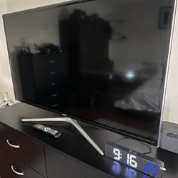 Samsung HDTV for sale 50”