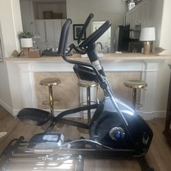 Nautilus E618 Elliptical 