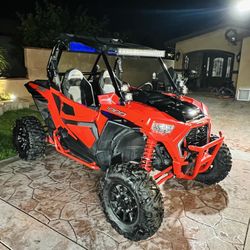 Polaris Razor 
