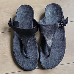 Fitflop The Skinny Women s T Strap Wedge Sandals size 10