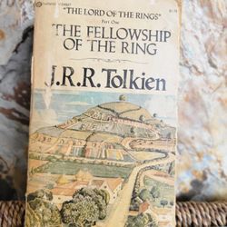 The Fellowship Of The Rings by J.R.R. Tolkien