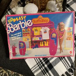 Beach Blast Barbie Surf 'n Shop Playset 25+ Play Pieces (1989 Mattel Hawthorne)