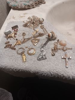 Pendants Emblems Crosses Charms Great For Good Luck Or Just An Earring