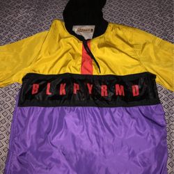 Black PYRAMID 