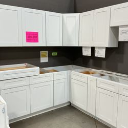 White Kitchen Cabinets