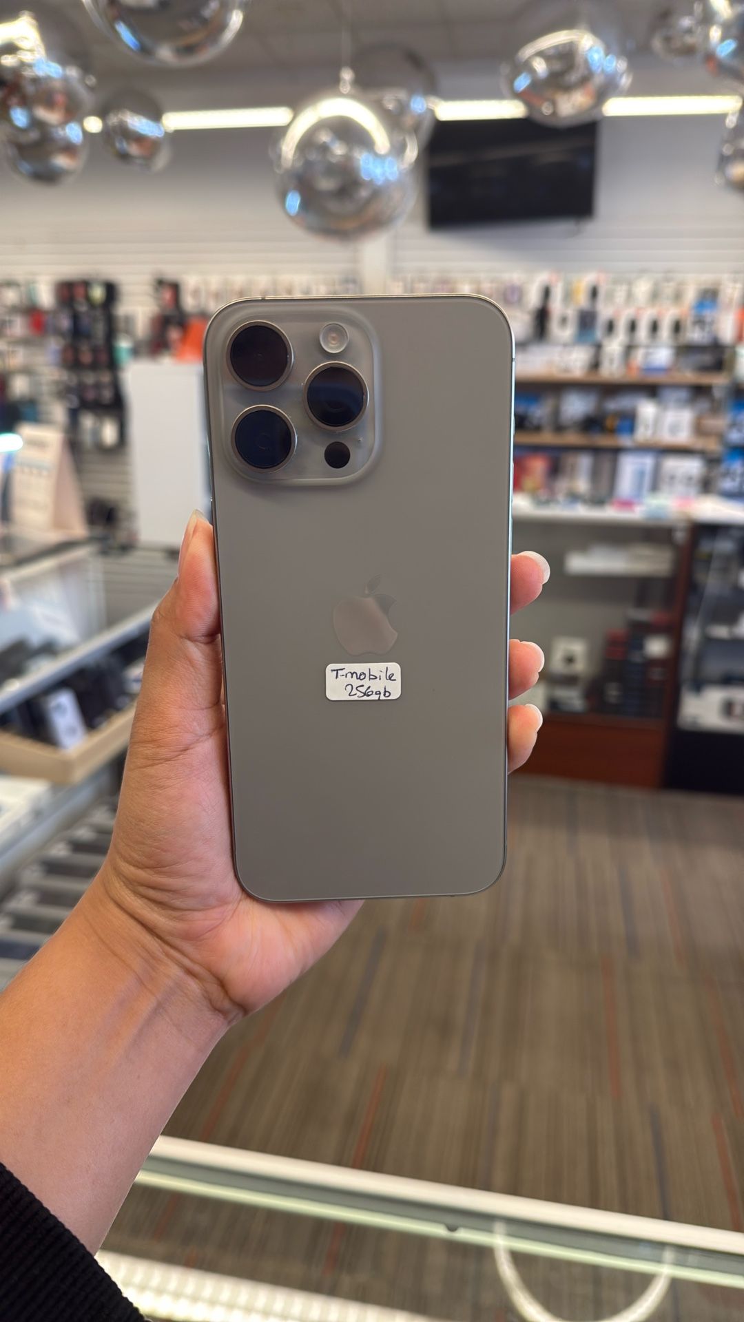 iPhone 15 Pro Max