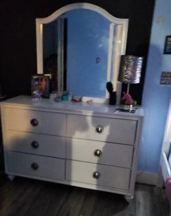 Bed with dresser ( full size mattress included)