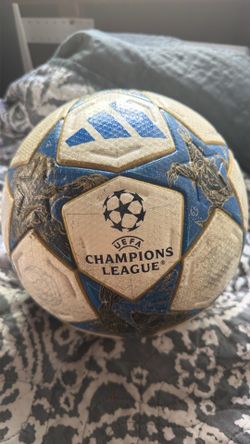 Champions league ball