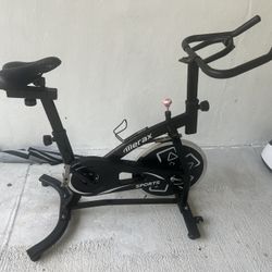 Merax Exercise Bike Stationary Indoor Cycling Bike with 28lbs Flywheel Workout Bike for Home Use