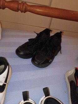 Jordan Stay Loyal 2 GS 'Triple Black' - Size 7Y