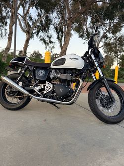 2015 Triumph Thruxton Special Edition Ace 900 - Cafe Racer - Low miles