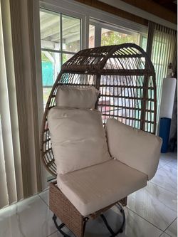 Indoor/outdoor chair