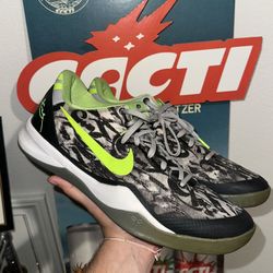 Kobe 8 Graffiti 