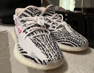 yzeeys