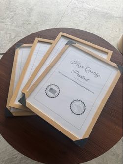 Set of 4 Light Wood Picture Frames – Modern Natural Finish
