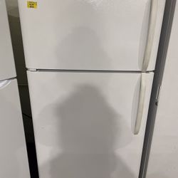 Crosley Top And Bottom Refrigerator 