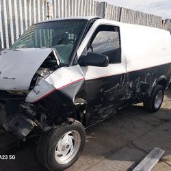 1997 Chevrolet Astro Van For Parts 