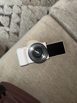 Sony ZVE-10