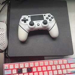 PS4 slim
