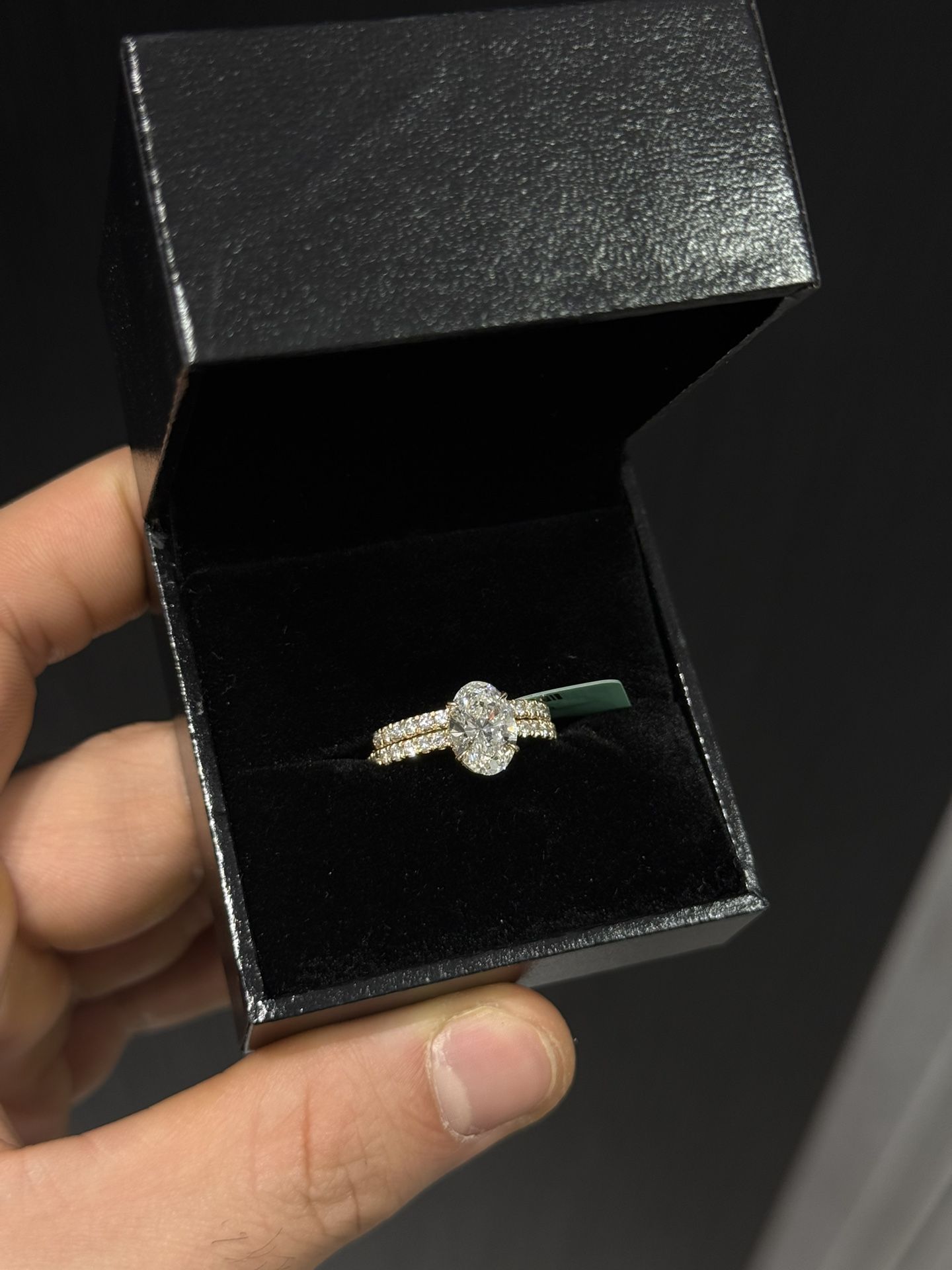 LAB VVS 3.2CT Oval Cut Engagement Ring