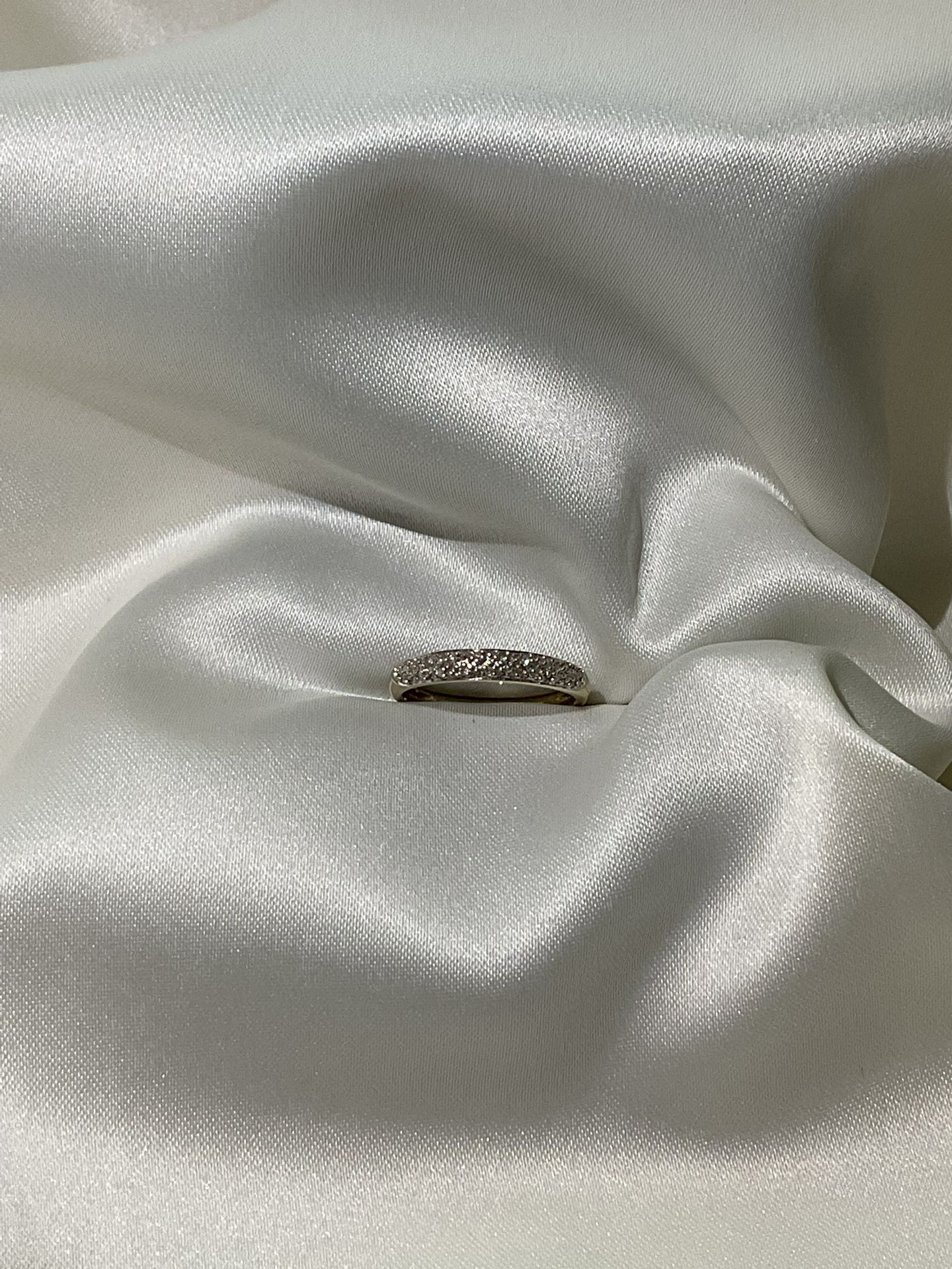 Vintage 9k Gold Pavé Diamond Ring