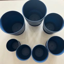 7 of Different Size Plastic Planter with Saucers