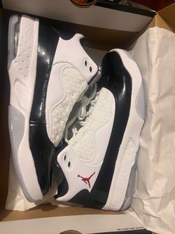 Jordan’s Men’s Max Aura Mid Sneaker