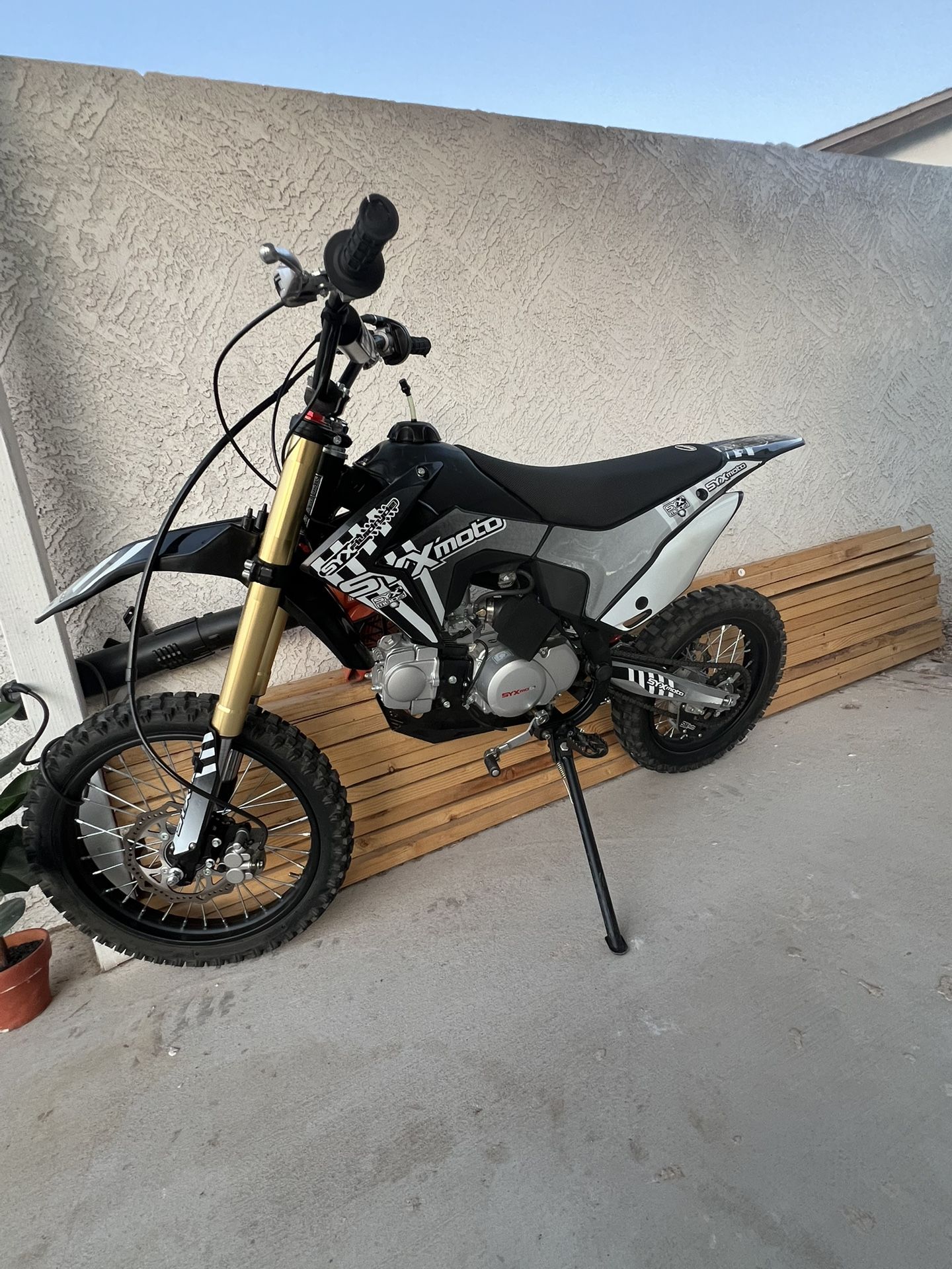 motorcycle 125cc