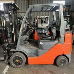 2,010 TOYOTA PROPANE FORKLIFT 