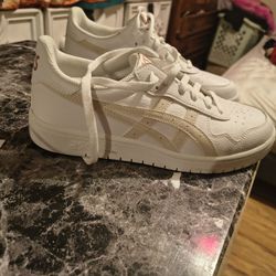 Asics (Brand New)