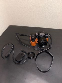 Fujifilm X-S20 Mirrorless Digital Camera XC15-45mm