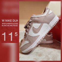 Nike Dunk Low size 11.5 (Men's 10)