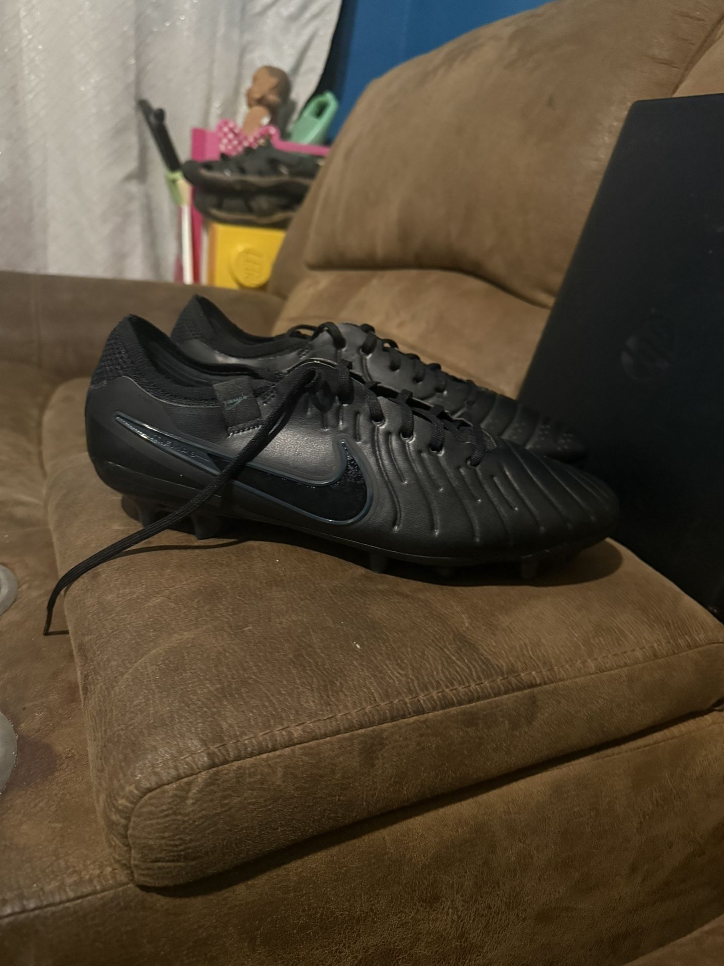 Soccer cleats