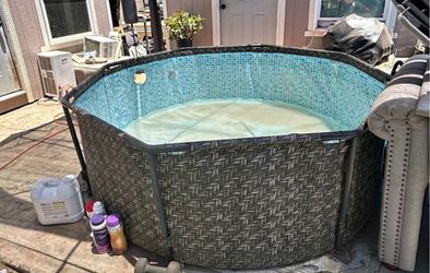 Pool for sale/ No pump