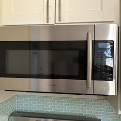 Samsung 1.8 cu. ft. Over-the-Range Microwave – Stainles