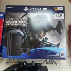 Playstation 4 In Box With Accessories 
