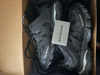 balenciaga track runners LED