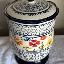 Gibson Stoneware Canister With Lid