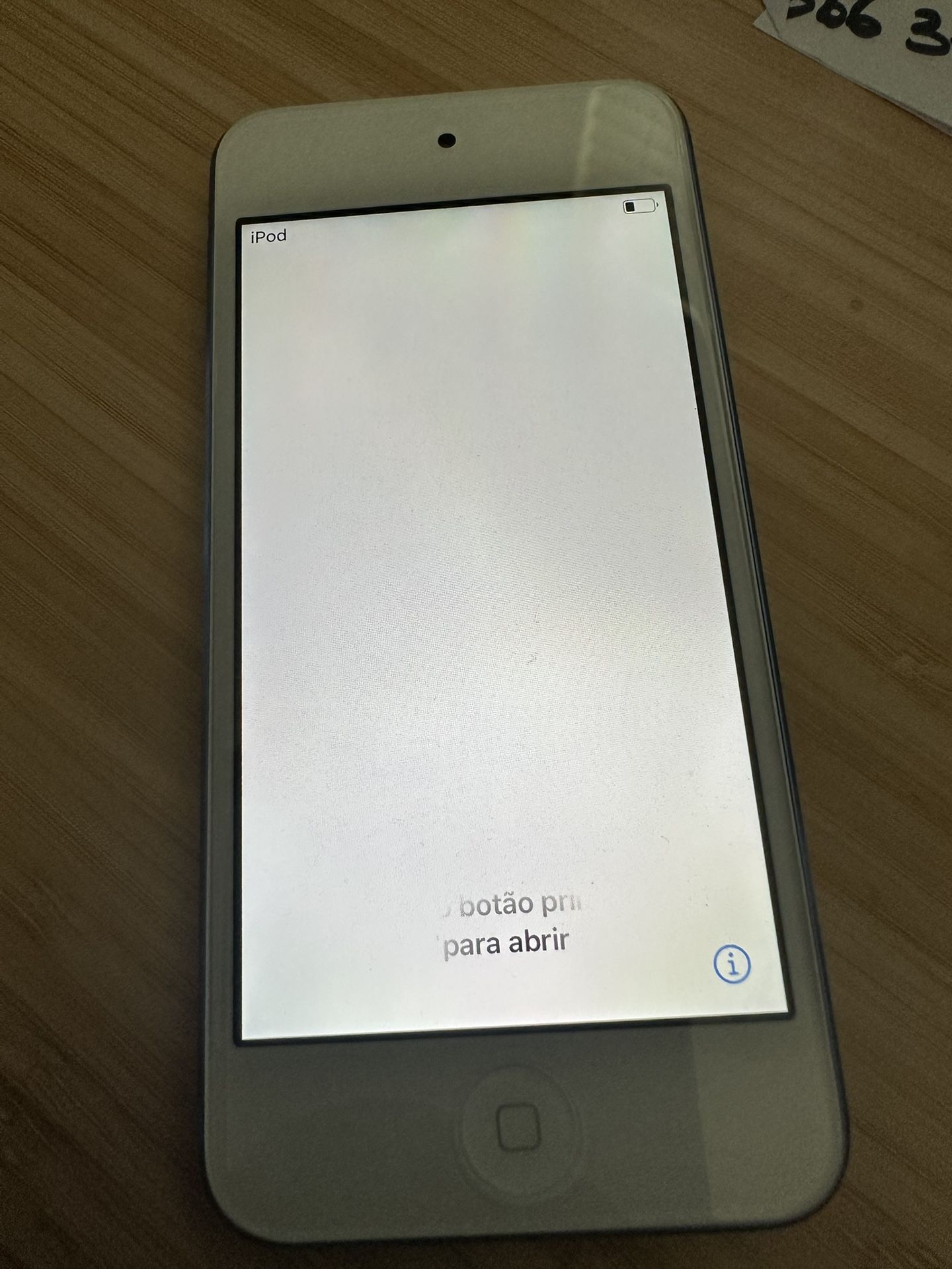 iPod touch (7th generation). Navigation: Multi-Touch display. Capacity: 32, 128, 256 GB.