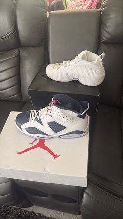 Shoes size 9 1/2 in men’s