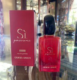 Georgio Armani “Si” Passione perfume