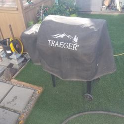 TRAEGER JR ELITE SMOKER