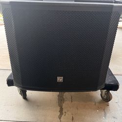 Electro-Voice EKX-18SP w/ Cover