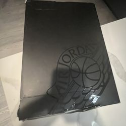 Air Jordan 1 Mid SE Size 8/5