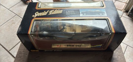 Maisto BMW (contact info removed) Special Edition Die-Cast Car